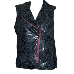 New English rose black vest with red zipper snake skin pattern ￼